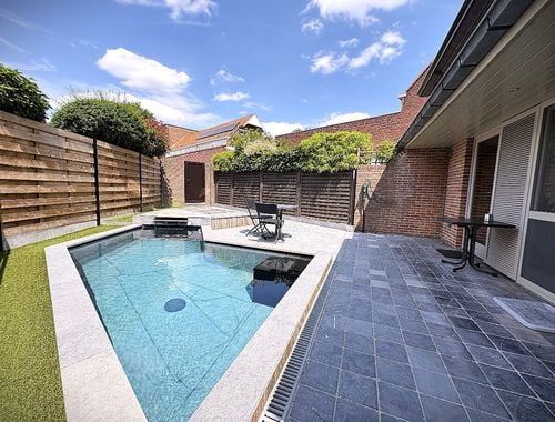                                         Maison à vendre à Roeselare, € 300.000
