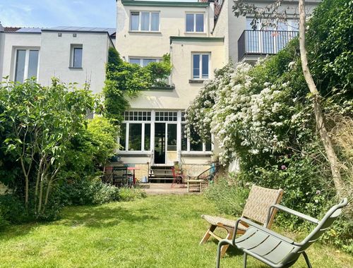                                         Maison à louer à Uccle, € 4.200
