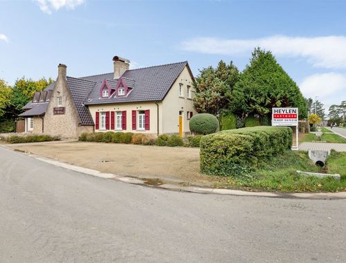                                         Handelspand met woonst te koop in Vorselaar, € 644.400
