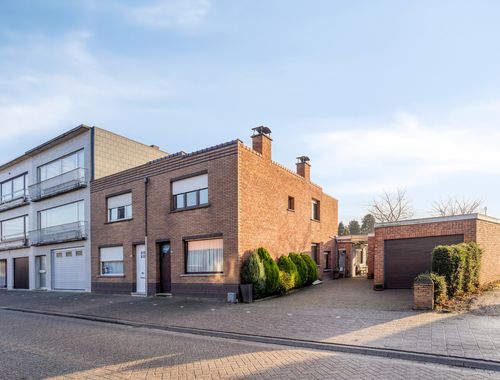                                         Maison à vendre à Heist-op-den-Berg, € 289.000
