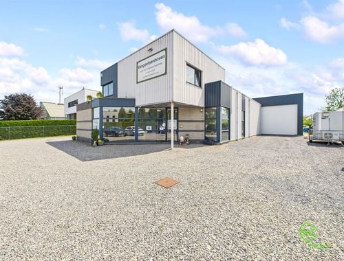                                         Entrepôt à vendre à Gingelom, € 950.000
