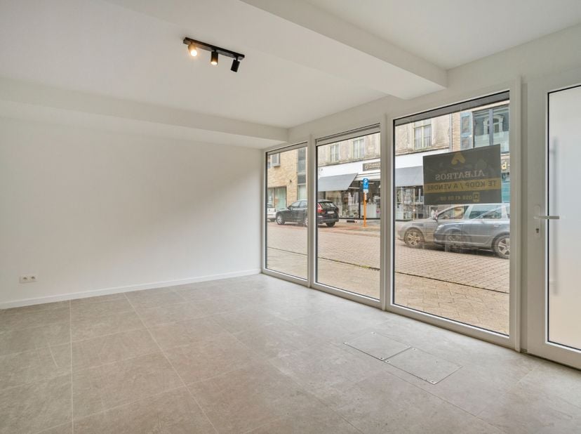 Bien professionnel à vendre
                    à 8630 Veurne
