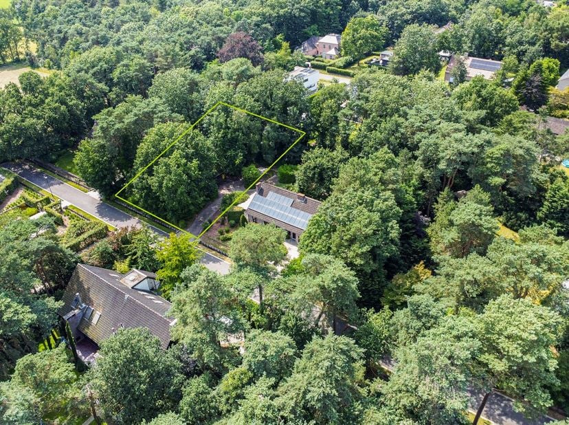 Terrain à vendre
                    à 2440 Geel