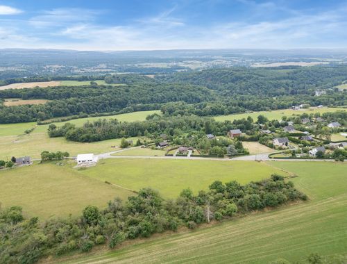                                         Bouwgrond te koop in Septon, € 160.000
