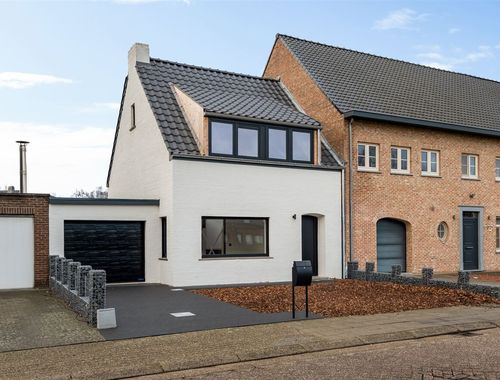                                         Eengezinswoning te koop in Turnhout, € 445.000
