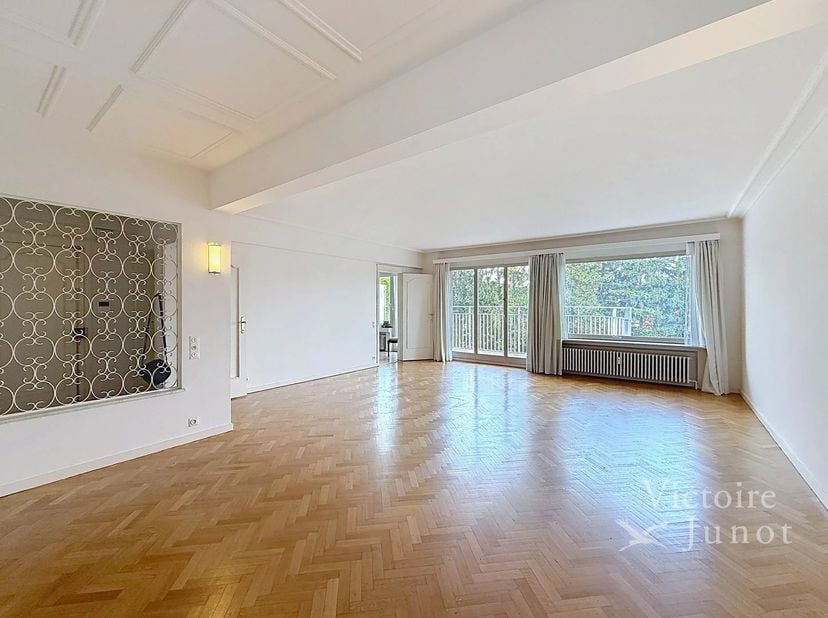Voorgesteld door Elisabeth du Chastel : 0495 79 78 58 / elisabeth.duchastel@victoire.be<br />
Victoire Junot biedt dit prachtige appartement van 129 m