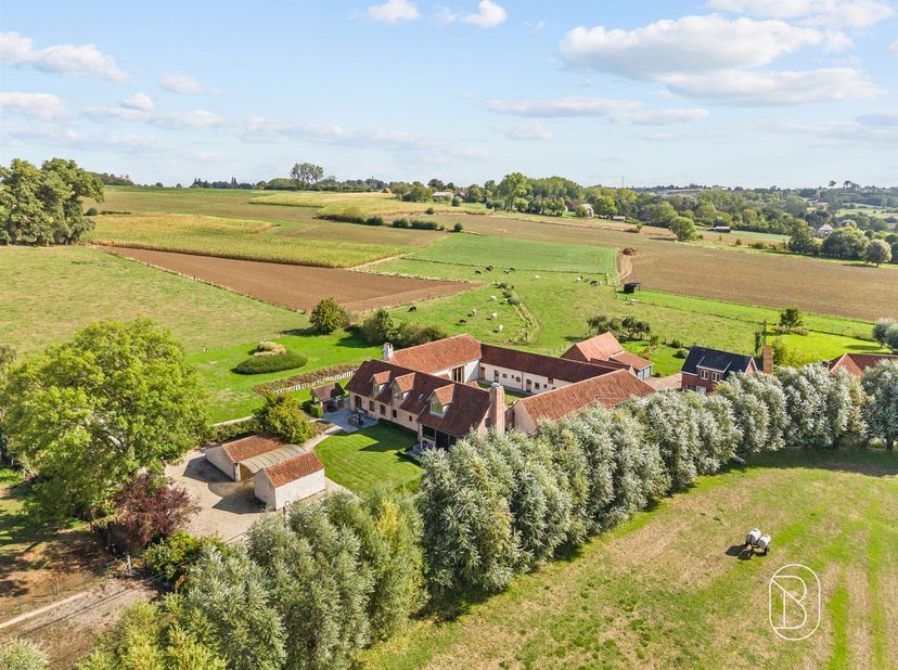 Huis te koop in Kapelleberg 16,
                    9680 Maarke-Kerkem