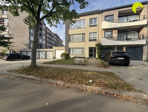                                        Appartement te huur in Edegem, € 950
