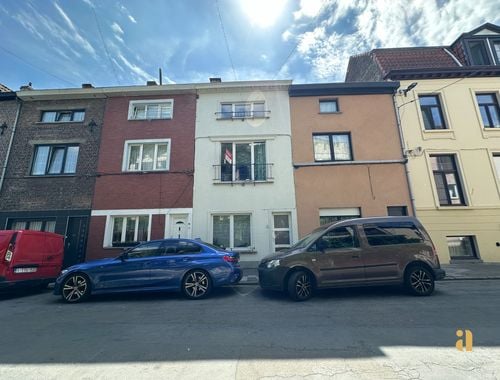                                         Woning te koop in Sint-Amandsberg, € 420.000
