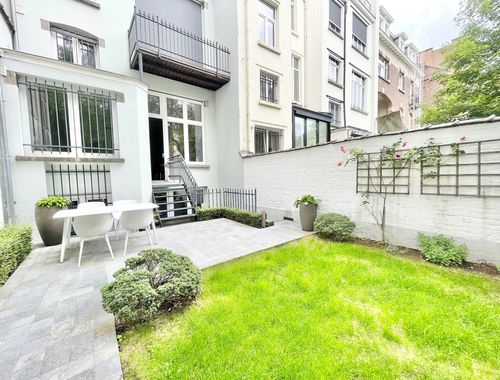                                         Duplex te huur in Etterbeek, € 2.850
