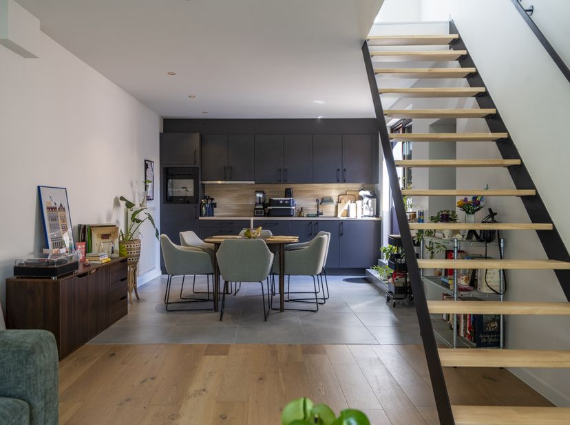 Découvrez ce bien lors de la pré-vente le jeudi 25/09 de 17h à 18h30. Prenez rendez-vous dès maintenant! <br />
Venez découvrir cette charmante maison