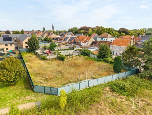                                         Bouwgrond te koop in Pecq, € 39.000
