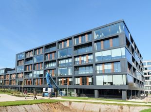 COMMERCIAL Image