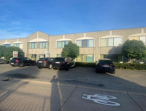                                         Kantoor te huur in Lokeren, € 912,50
