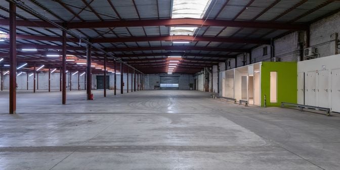 Bedrijfsvastgoed te huur in Sprietestraat 280, 8790 Waregem