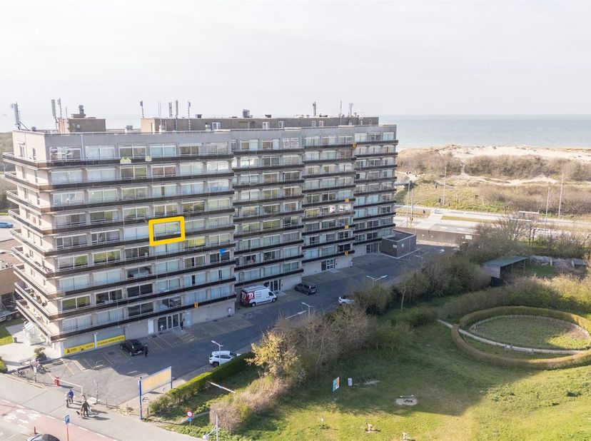 Droom je van een lichtrijk appartement met prachtige uitzichten én een centrale ligging?<br />
Dit ruime 1-slaapkamerappartement op de vijfde verdiep