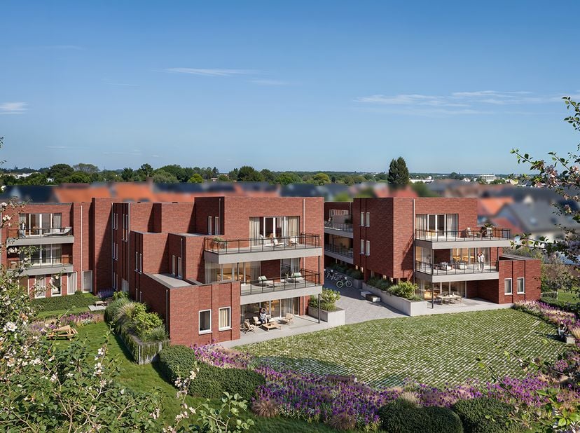 Ontdek dit ruime appartement op de tweede verdieping met 3 slaapkamers, waar modern wooncomfort en energiezuinigheid hand in hand gaan. De royale leef
