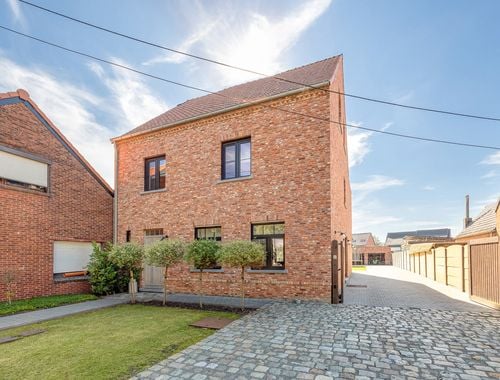                                         Maison à vendre à Beerse, € 599.000
