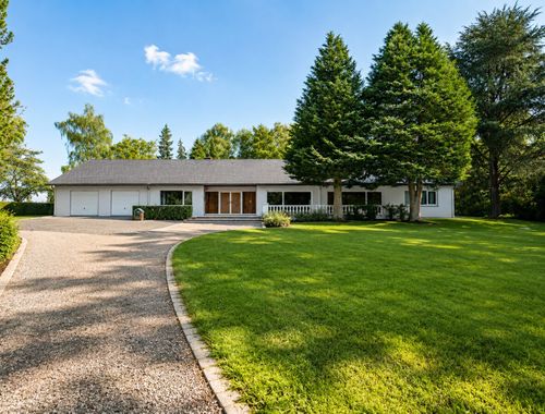                                         Eengezinswoning te koop in Bastogne, € 699.000
