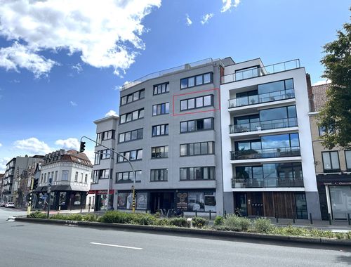                                         Appartement te koop in Eeklo, € 189.000
