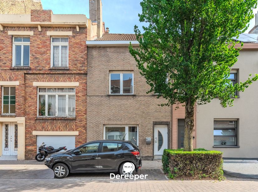 Huis te koop in Noord-Edestraat 26,
                    8400 Oostende