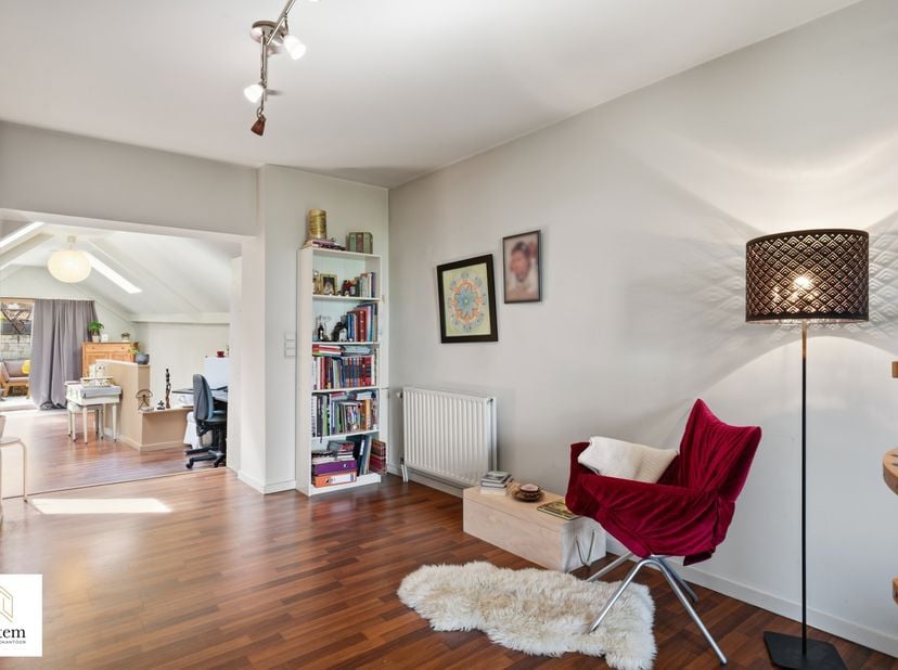 Charmante instapklare stadswoning met loftgevoel in het hart van Aarschot<br />
<br />
Op een absolute toplocatie, pal in het bruisende centrum van Aa