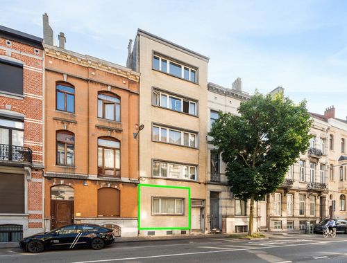                                         Appartement à vendre à Ixelles, € 199.000
