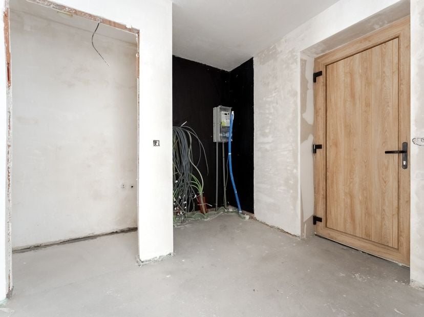 Welkom in deze charmante halfopen woning, gelegen aan de Guillaumelaan in Leopoldsburg. Met een bewoonbare oppervlakte van 142 m² en een perceel van 3