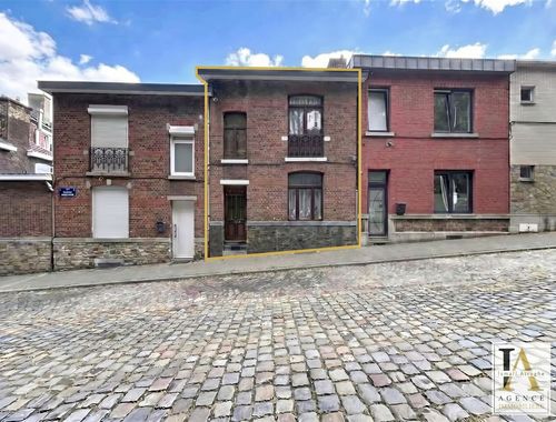                                         Eengezinswoning te koop in Liège, € 169.000

