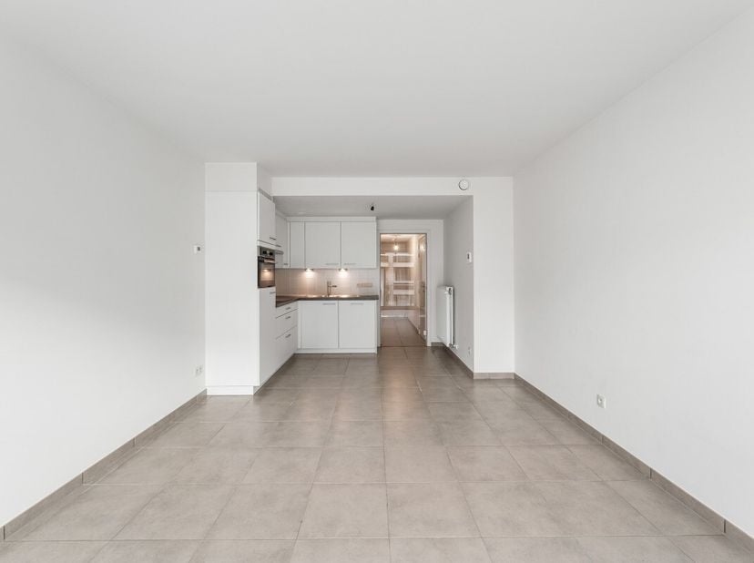 Te koop: stijlvol appartement in het centrum van Nieuwpoort, op wandelafstand van zee en openbaar vervoer. Dit recente appartement (bouwjaar 2014) com
