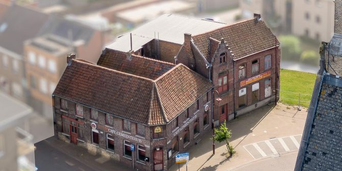 Bien professionnel à vendre à Eernegemsestraat  1, 8211 Aartrijke
