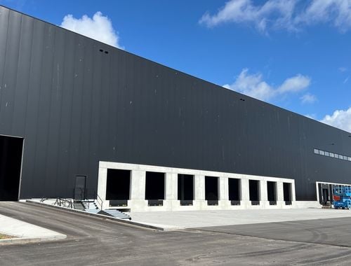                                        Bâtiment d’entreprise à louer à Evergem, € 42.259,25
