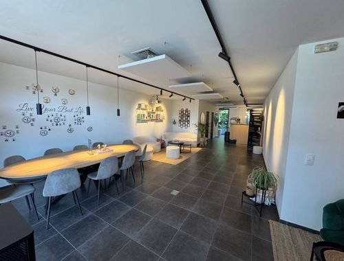                                         Handelszaak te huur in Aalter, € 1.170
