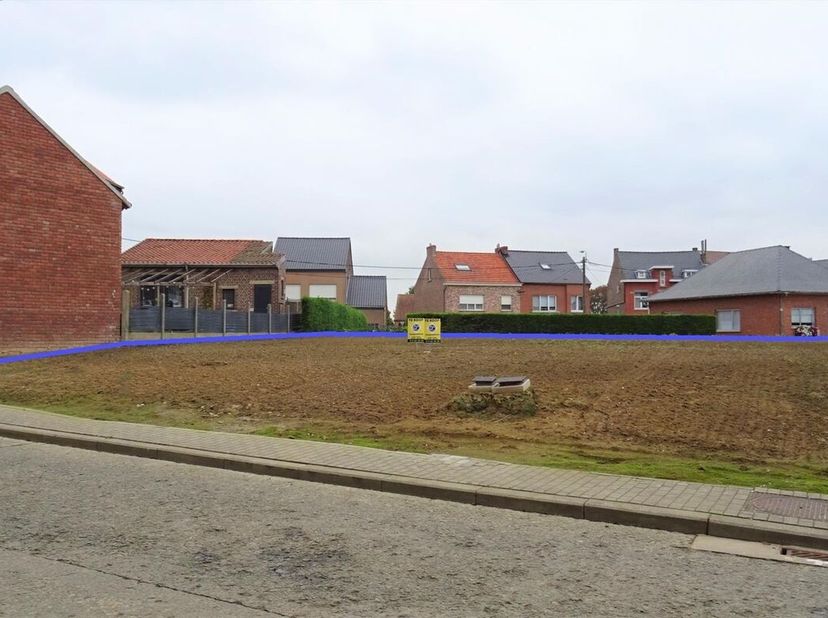 Rustig gelegen bouwgrond van 5a 43ca voor een open bebouwing. Het perceel is ca. 19 m breed en 31 m diep. Voor verdere inlichtingen neem snel contact