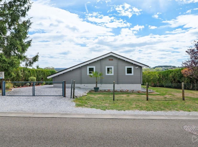 Maison à vendre à Petite Suisse 78,
                    5600 Villers-en-Fagne