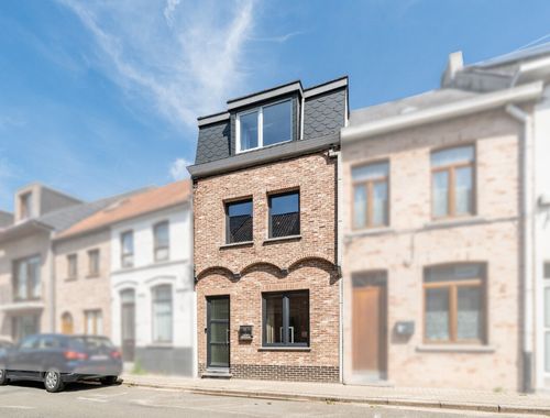                                         Maison unifamiliale à vendre à Ninove, € 299.000
