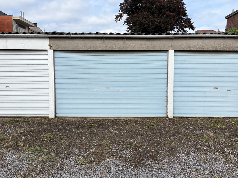 Garage à vendre à Sint-Bernadettestraat 40+,
                    9000 Gent