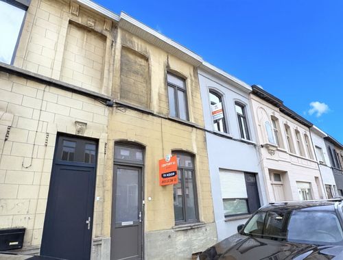                                         Eengezinswoning te koop in Kortrijk, € 175.000
