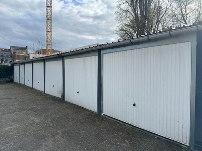 Garage à louer
                    à 3300 Tienen