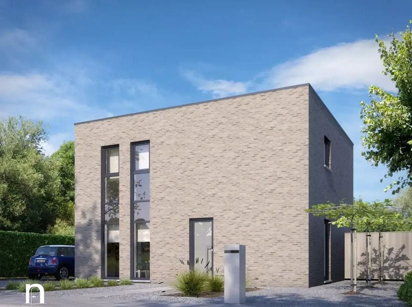 Op een vlot bereikbare locatie langs de Kerkhovensesteenweg in Lommel ligt dit perceel van 10a77ca met royale afmetingen en een gunstige oriëntatie. D