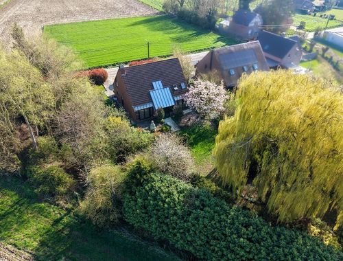                                         Maison à vendre à Evregnies, € 390.000

