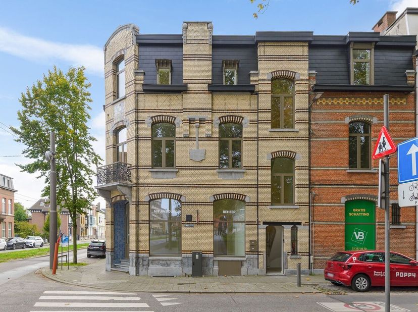Appartement à vendre à Antwerpse Steenweg 2,
                    2660 Hoboken