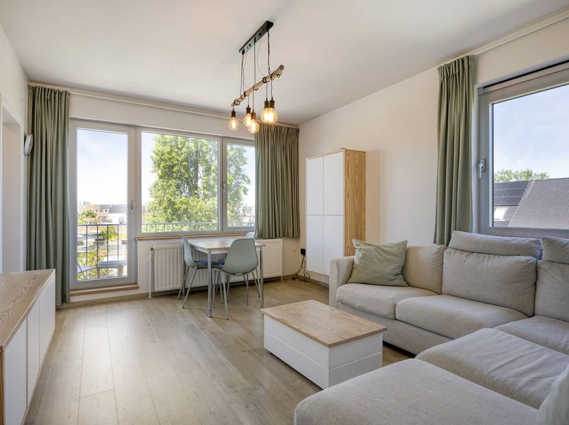 Cet appartement confortable et lumineux est idéalement situé sur le Gouverneurverwilghensingel à Hasselt, dans un excellent emplacement à proximité du