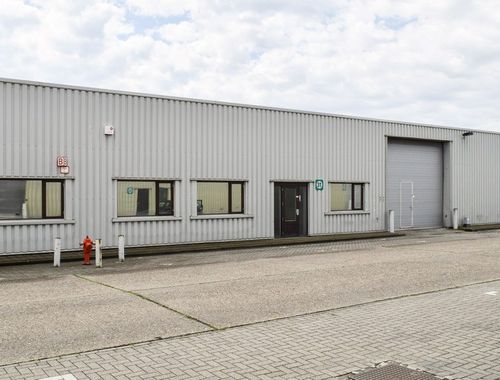                                         Bedrijfsgebouw te huur in Westmalle, € 2.100

