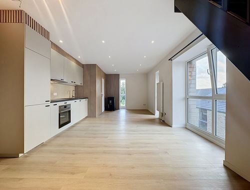                                        Studio à louer à Villers-le-Temple, € 700
