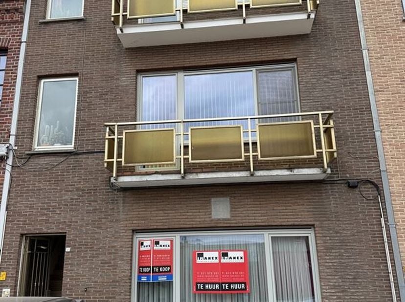 Instapklaar gelijkvloers appartement met ruim terras in het centrum van Sint-Truiden<br />
Op zoek naar een instapklaar appartement met een uitstekend