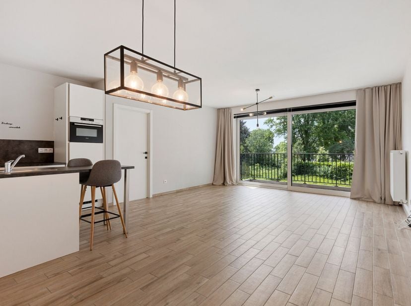 Ben je op zoek naar een instapklaar appartement met ruim terras en een rustig, groen uitzicht? Of ben je investeerder en zoek je een slimme vastgoedbe