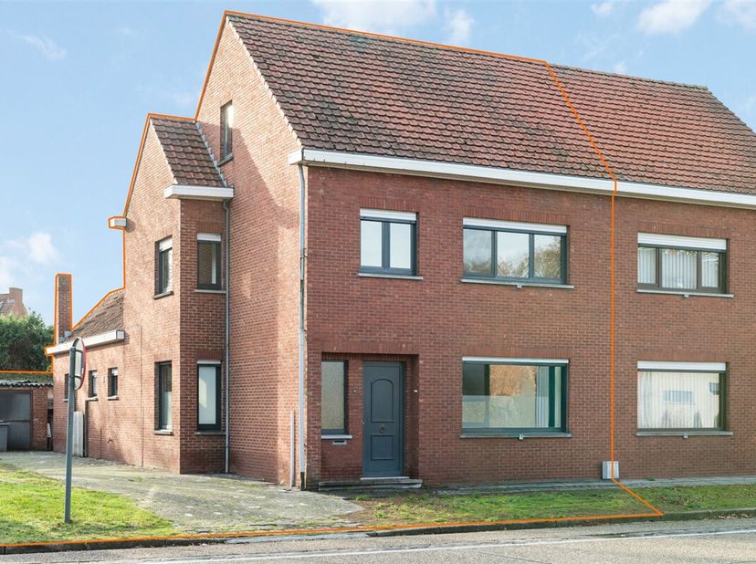 Maison à vendre
                    à 2400 Mol
