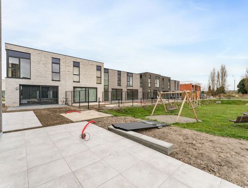                                        Rijwoning te koop in Adinkerke, € 335.000
