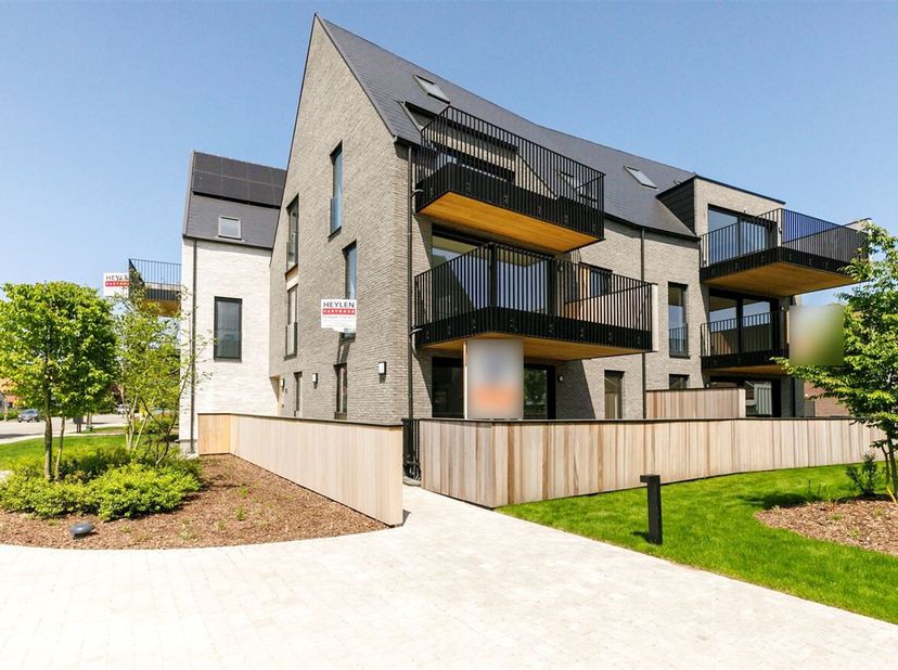 Bel appartement neuf de 2 chambres avec terrasse à Pulle<br />
Description de l'appartement :<br />
L'appartement est situé au premier étage et est ac